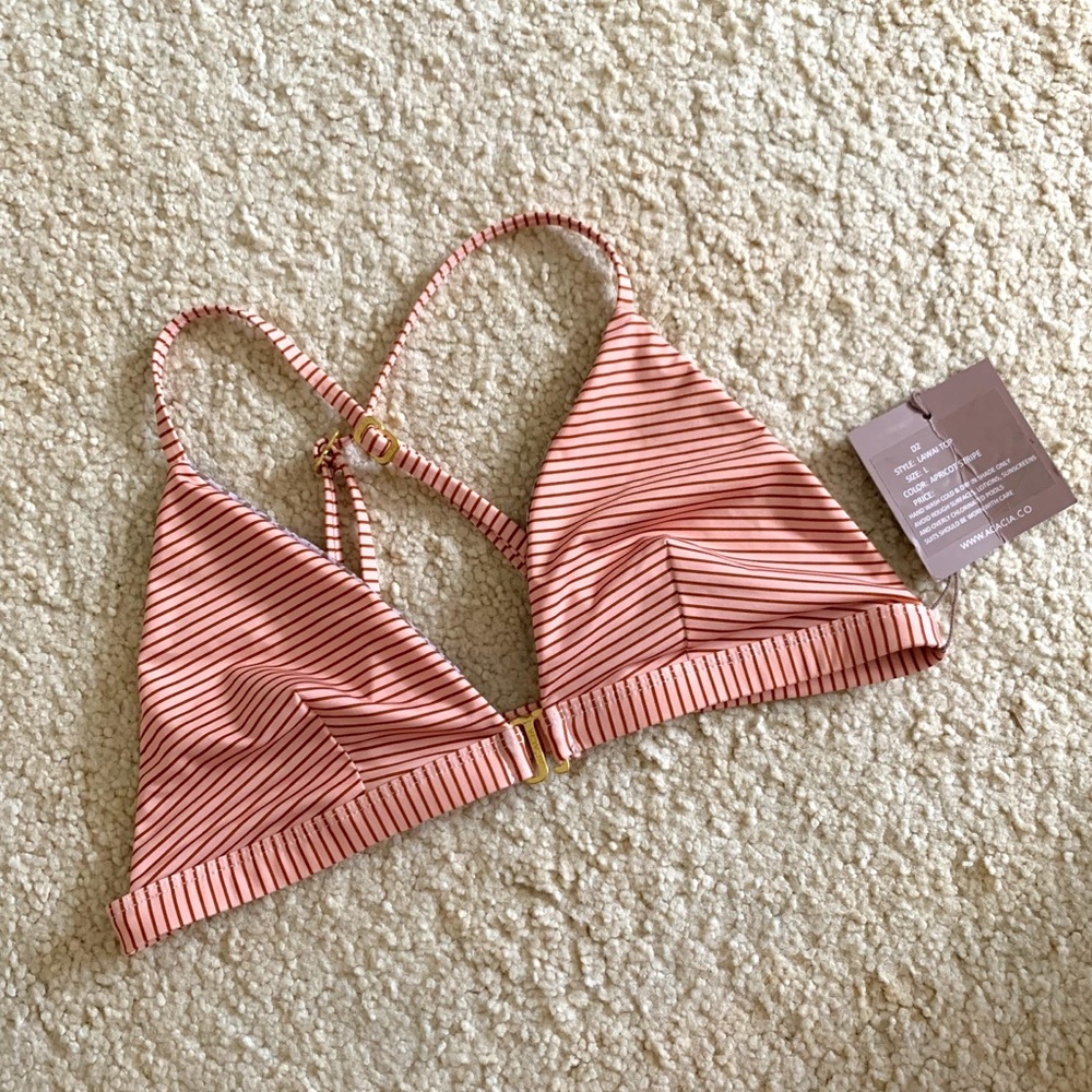 ACACIA TOP